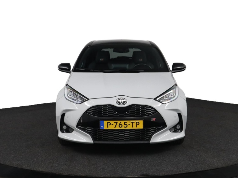 Toyota Yaris - 1.5 Hybrid GR Sport 16