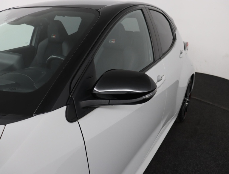 Toyota Yaris - 1.5 Hybrid GR Sport 34