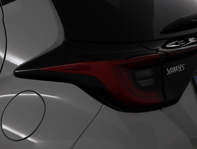 Toyota Yaris - 1.5 Hybrid GR Sport 44