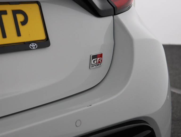Toyota Yaris - 1.5 Hybrid GR Sport 48