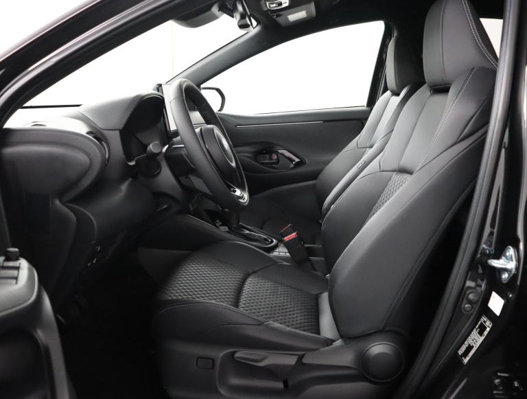Toyota Yaris - 1.5 Hybrid 130 Executive 17