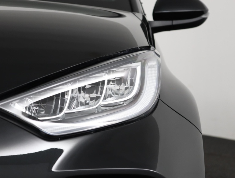 Toyota Yaris - 1.5 Hybrid 130 Executive 36