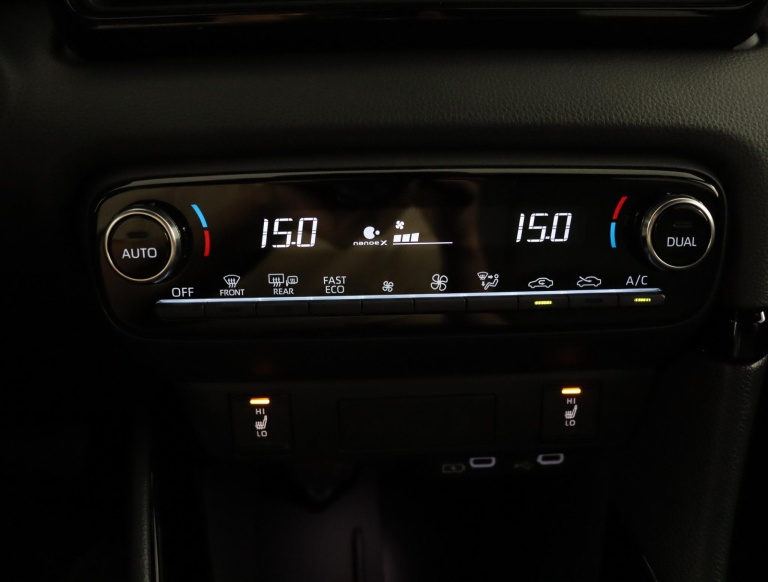 Toyota Yaris - 1.5 Hybrid 130 Executive 7