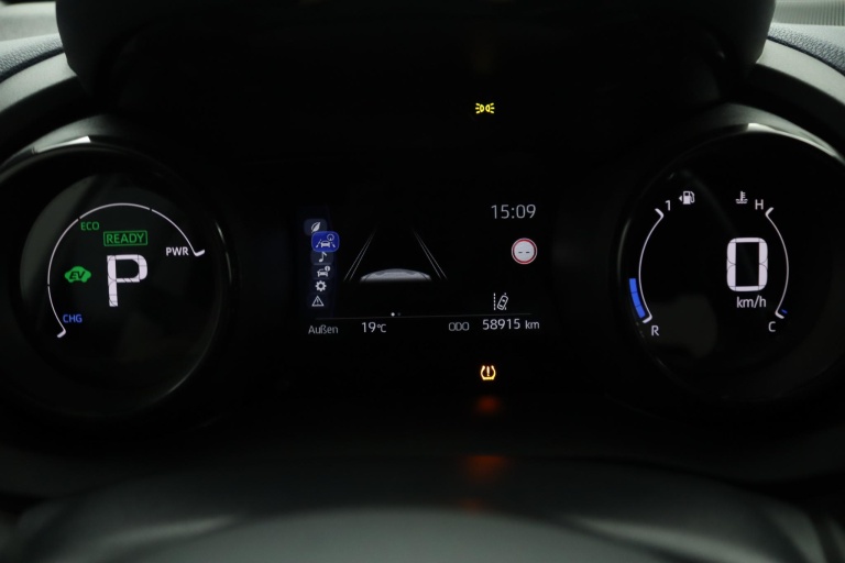 Toyota Yaris - 1.5 Hybrid Tokyo Pop Out 46