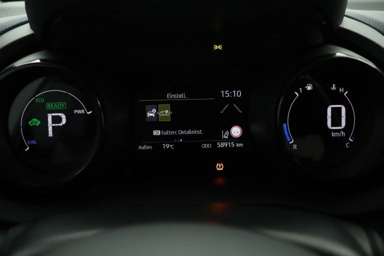 Toyota Yaris - 1.5 Hybrid Tokyo Pop Out 52