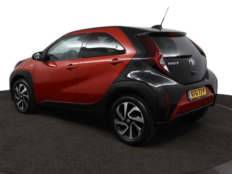 Toyota Aygo X - 1.0 VVT-i S-CVT Pulse 12