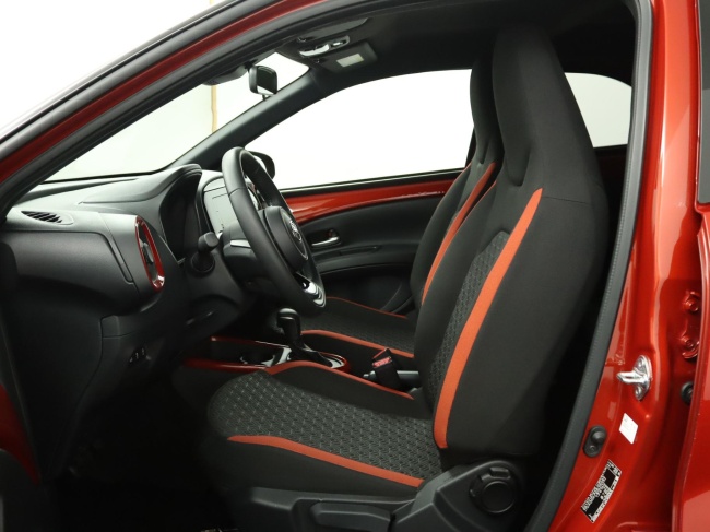 Toyota Aygo X - 1.0 VVT-i S-CVT Pulse