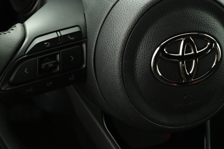 Toyota Aygo X - 1.0 VVT-i S-CVT Pulse 19