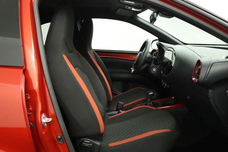 Toyota Aygo X - 1.0 VVT-i S-CVT Pulse 22
