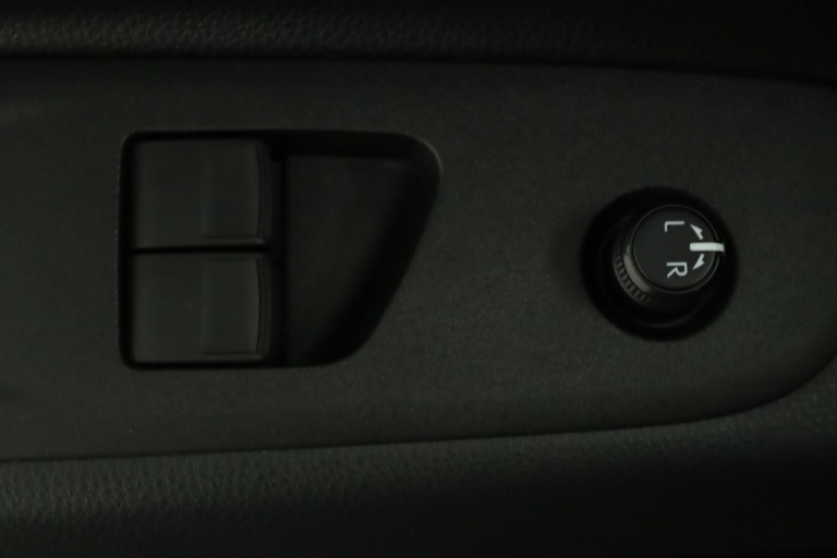 Toyota Aygo X - 1.0 VVT-i S-CVT Pulse 28