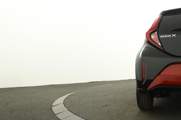 Toyota Aygo X - 1.0 VVT-i S-CVT Pulse 40