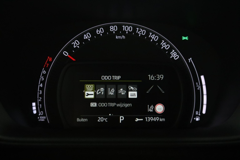 Toyota Aygo X - 1.0 VVT-i S-CVT Pulse 45