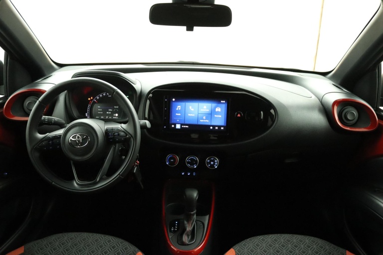 Toyota Aygo X - 1.0 VVT-i S-CVT Pulse 58
