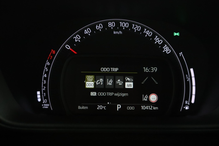 Toyota Aygo X - 1.0 VVT-i S-CVT Pulse 6