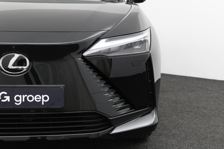 Lexus RZ - 350e 35th Edition 77 kWh 33