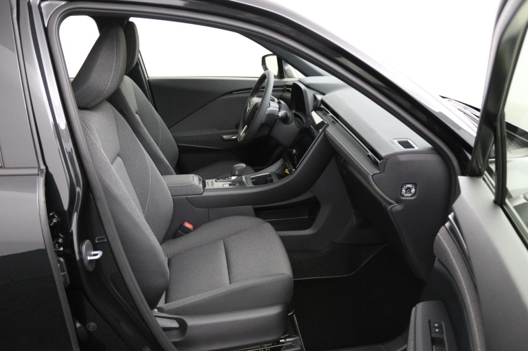 Lexus LBX - 2WD 21