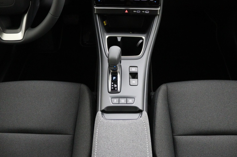 Lexus LBX - 2WD 25
