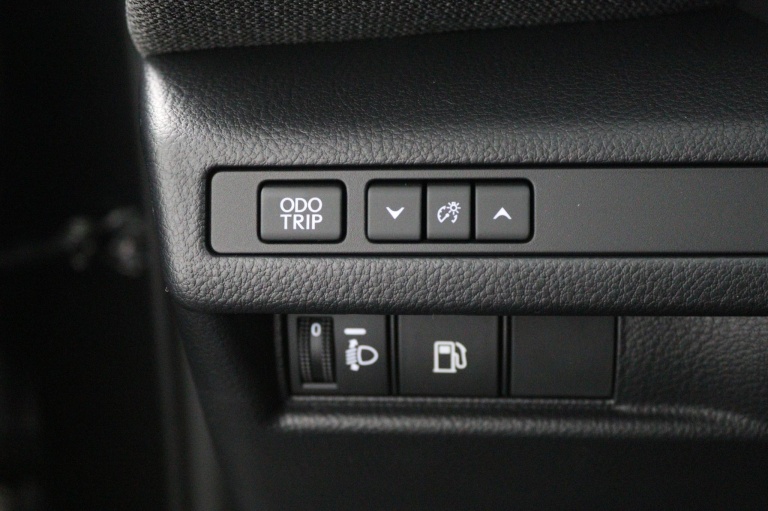 Lexus LBX - 2WD 28