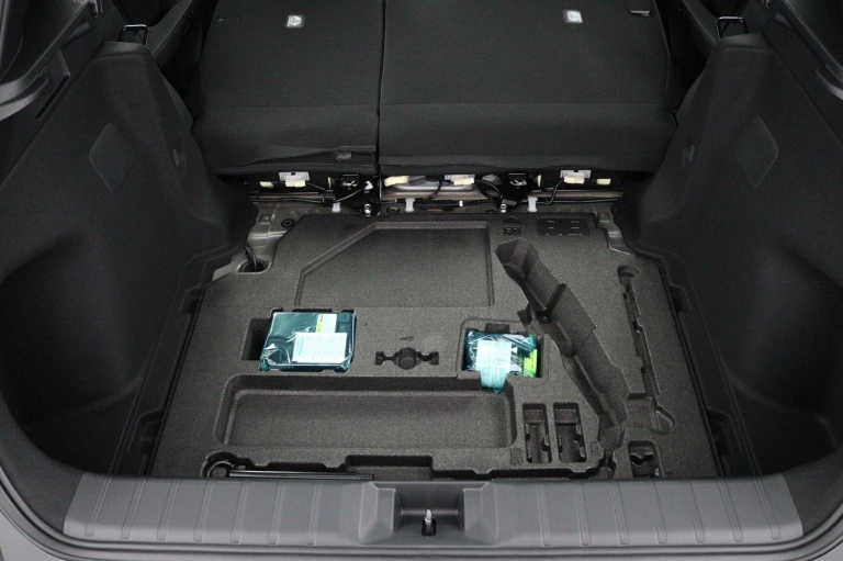 Lexus LBX - 2WD 32