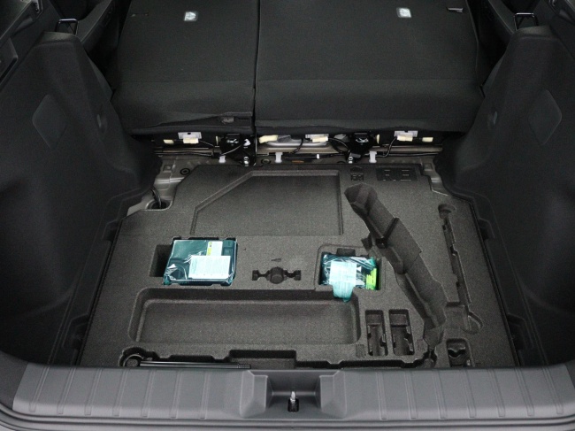 Lexus LBX - 2WD