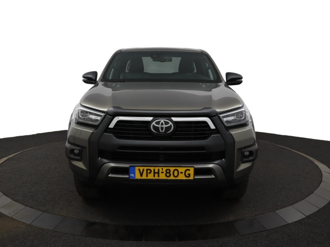 Toyota HiLux - 2.8 D-4D Xtra Cab Invincible