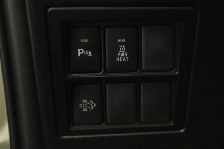 Toyota HiLux - 2.8 D-4D Xtra Cab Invincible 28