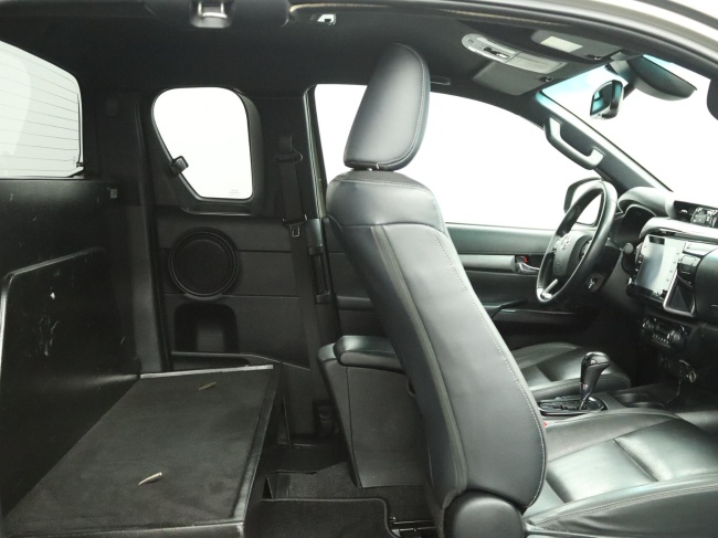 Toyota HiLux - 2.8 D-4D Xtra Cab Invincible