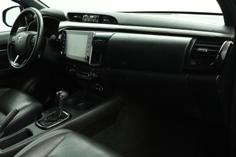 Toyota HiLux - 2.8 D-4D Xtra Cab Invincible 41