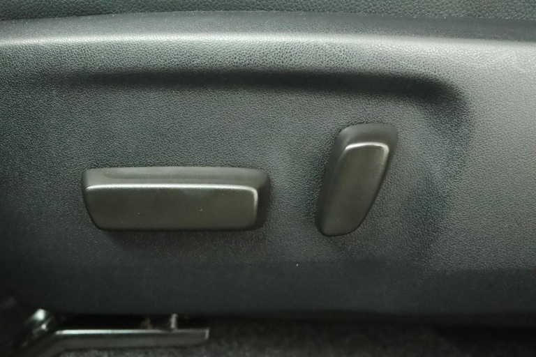 Toyota HiLux - 2.8 D-4D Xtra Cab Invincible 42