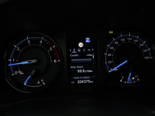 Toyota HiLux - 2.8 D-4D Xtra Cab Invincible
