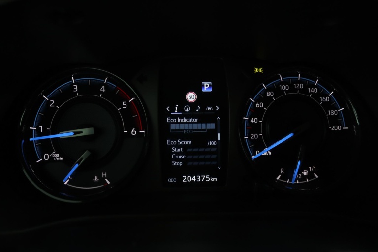 Toyota HiLux - 2.8 D-4D Xtra Cab Invincible 48