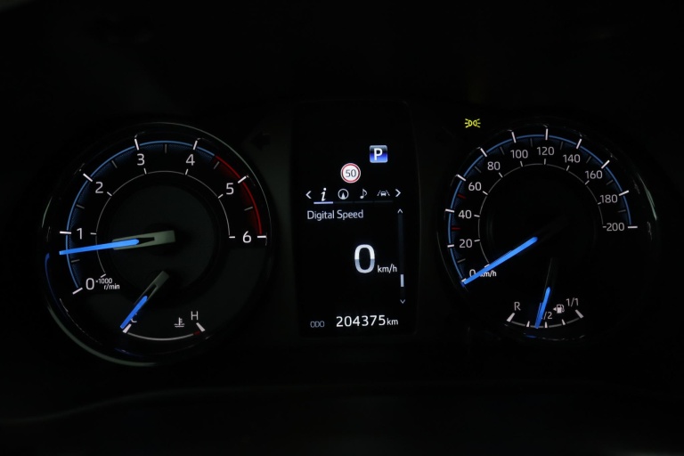 Toyota HiLux - 2.8 D-4D Xtra Cab Invincible 51