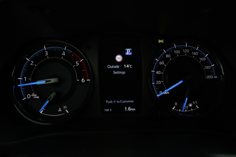 Toyota HiLux - 2.8 D-4D Xtra Cab Invincible 54