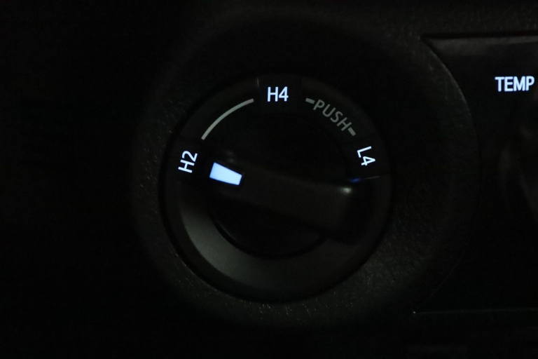 Toyota HiLux - 2.8 D-4D Xtra Cab Invincible 61