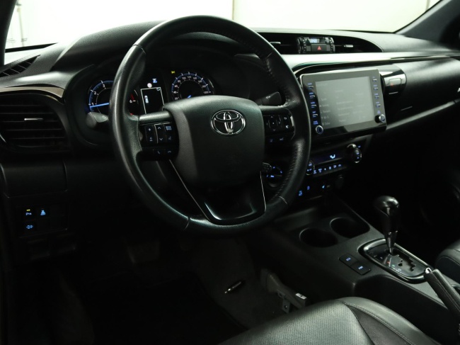 Toyota HiLux - 2.8 D-4D Xtra Cab Invincible