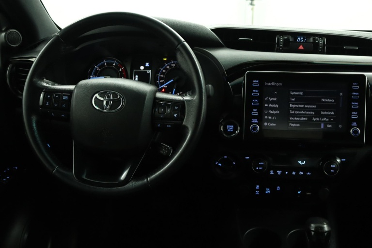 Toyota HiLux - 2.8 D-4D Xtra Cab Invincible 68