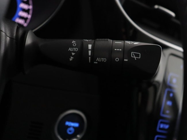 Toyota Auris - 1.8 Hybrid Executive