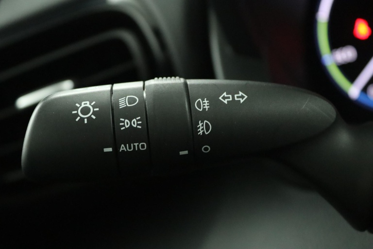 Toyota Yaris Cross - 1.5 Hybrid Dynamic 32