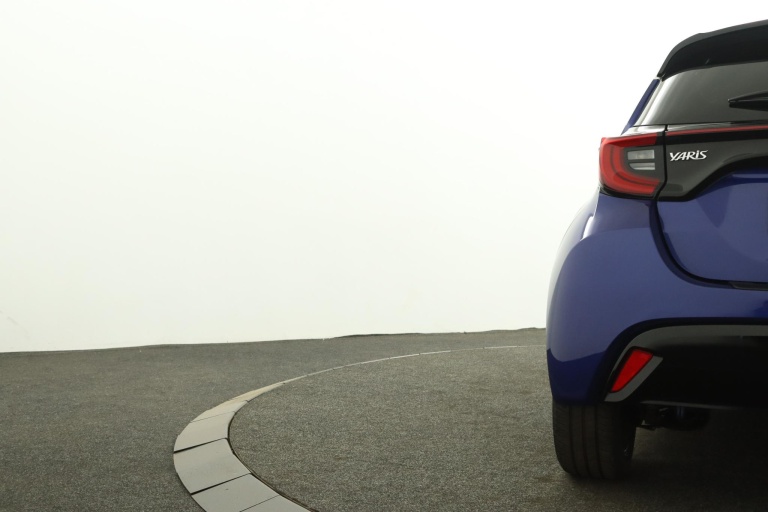 Toyota Yaris - 1.5 Hybrid Executive 39