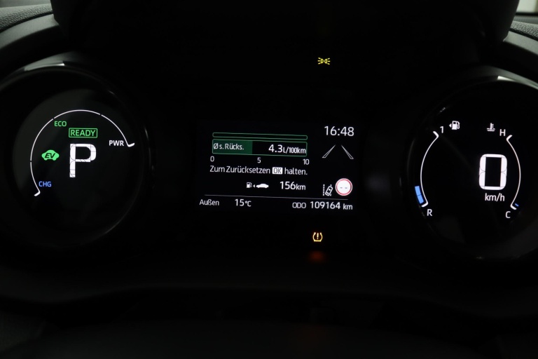 Toyota Yaris - 1.5 Hybrid Executive 6