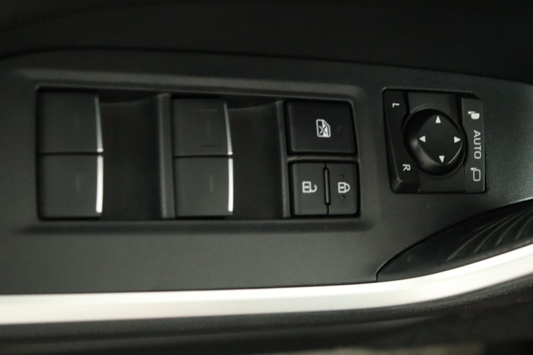Toyota RAV4 - 2.5 Plug-in Hybrid AWD Bi-Tone Plus 28