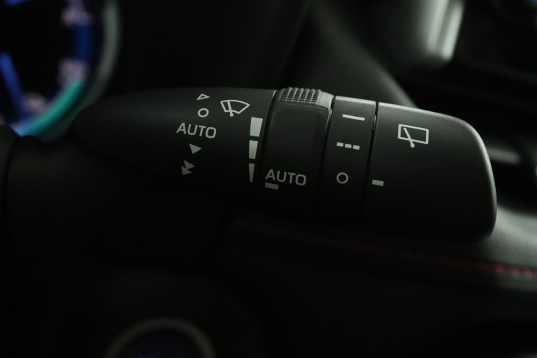 Toyota RAV4 - 2.5 Plug-in Hybrid AWD Bi-Tone Plus 30