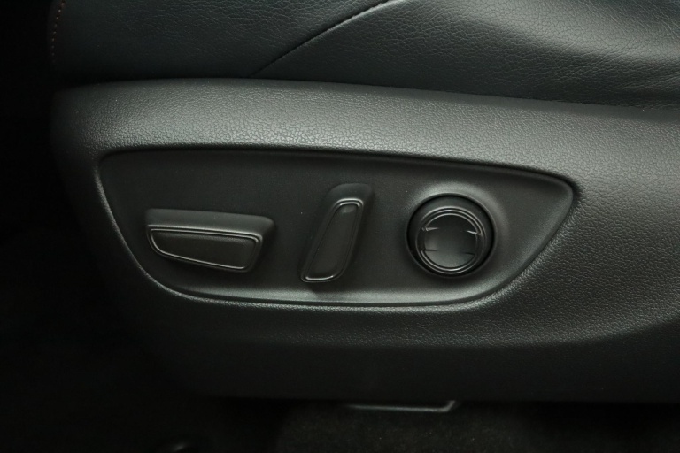 Toyota RAV4 - 2.5 Plug-in Hybrid AWD Bi-Tone Plus 39