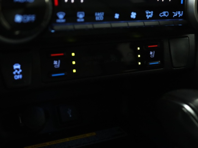 Toyota RAV4 - 2.5 Plug-in Hybrid AWD Bi-Tone Plus
