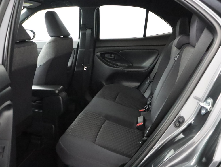 Toyota Yaris Cross - 1.5 Hybrid 130 Dynamic 18