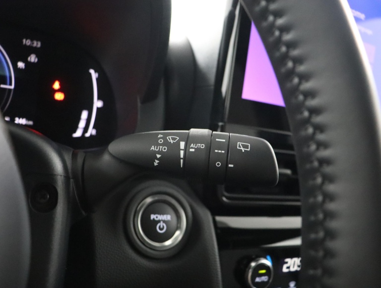 Toyota Yaris Cross - 1.5 Hybrid 130 Dynamic 31