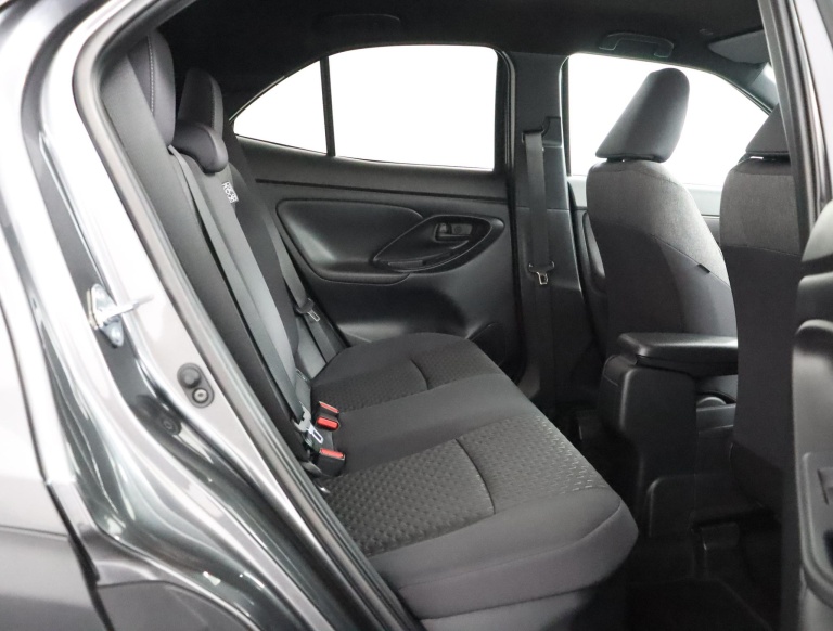 Toyota Yaris Cross - 1.5 Hybrid 130 Dynamic 46