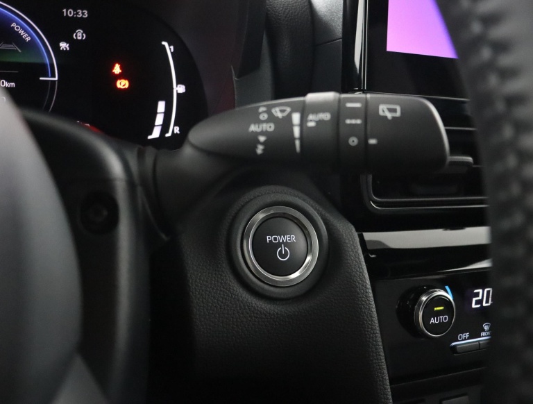 Toyota Yaris Cross - 1.5 Hybrid 130 Dynamic 48