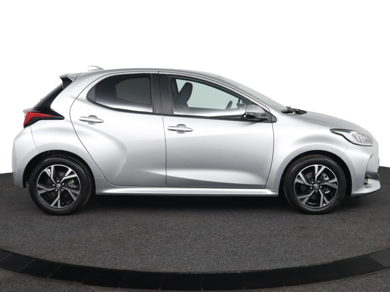 Toyota Yaris - 1.5 Hybrid 115 First Edition 13