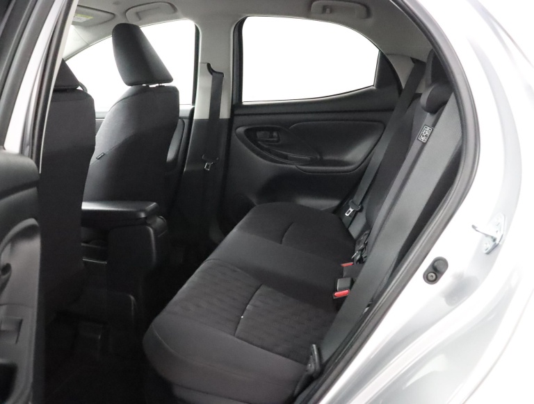Toyota Yaris - 1.5 Hybrid 115 First Edition 18